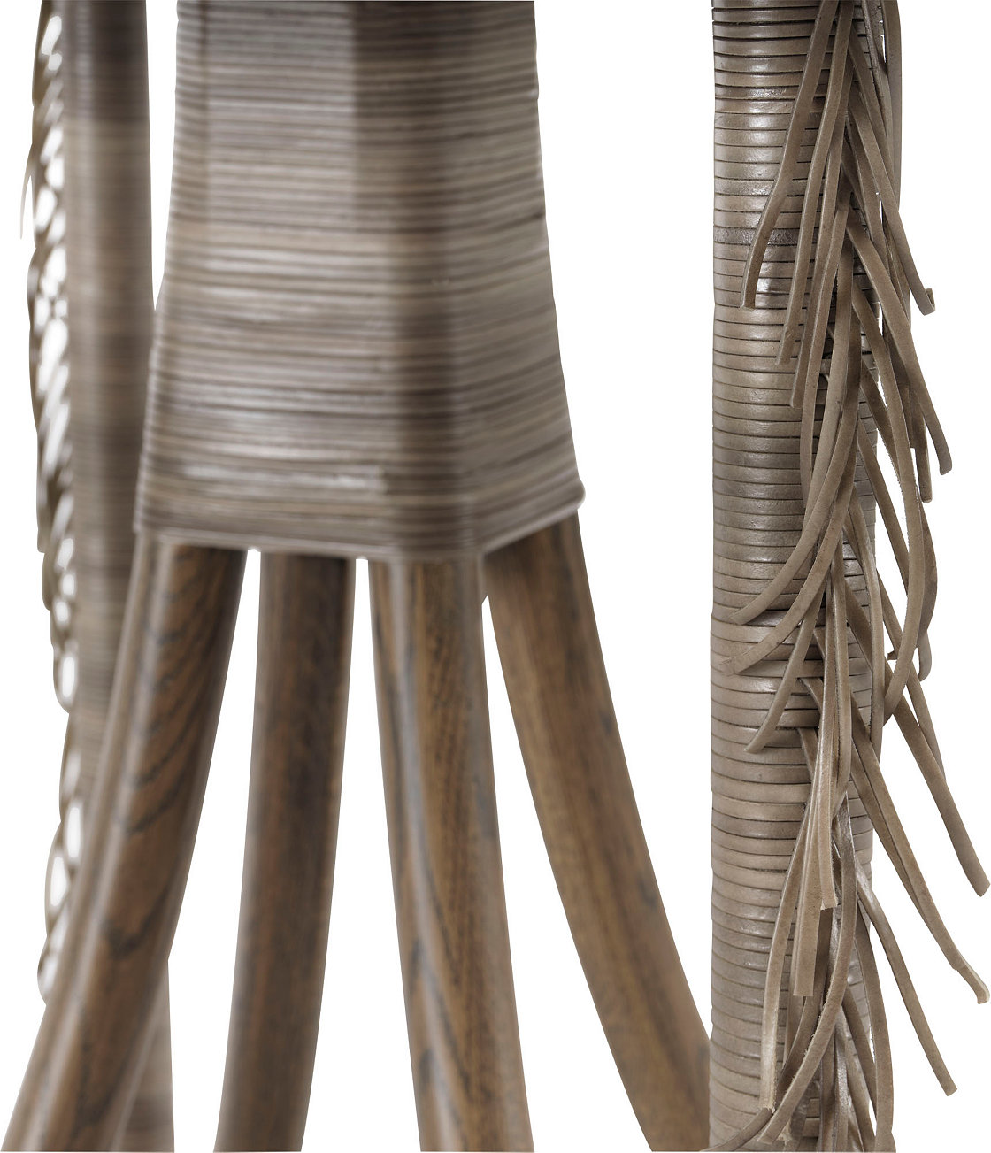 Taru Dining Table